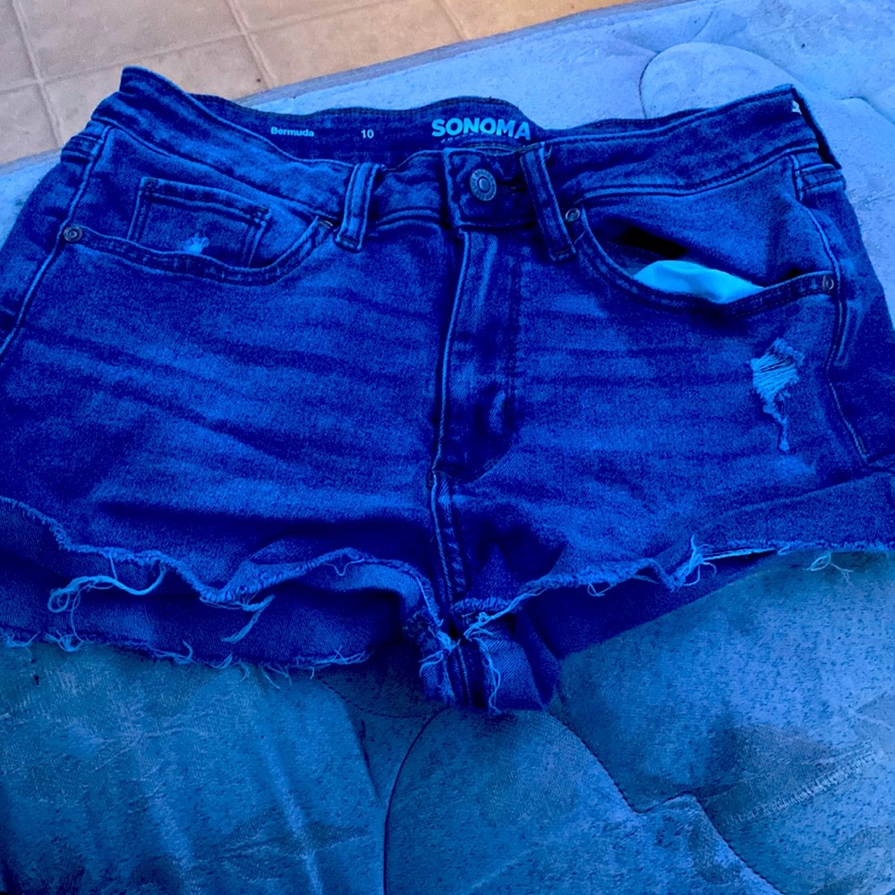 Jean shorts never worn